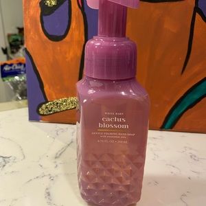 NWT Bath and Body Works Cactus Blossom Hand Soap